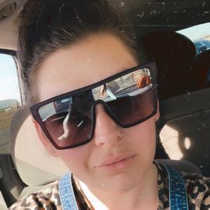 Meet your Posher, Ashlee